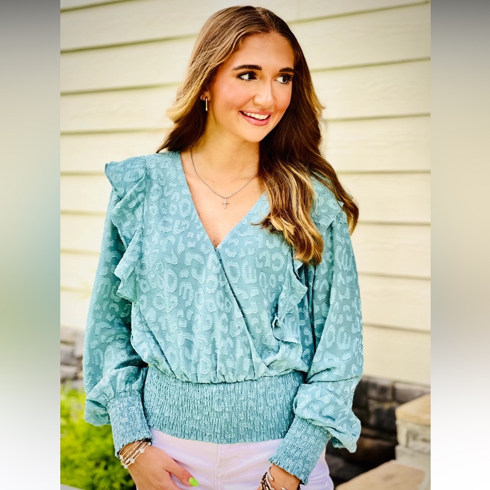 Brand new with Tags Kori brand Soft Burn Jacquard Shelby Teal Long Sleeve Top Sm